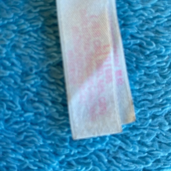 PINK SPORT BRA… I will nagochiate on the price.. - Picture 3 of 3